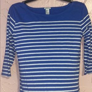 Basic blue and white striped shirt